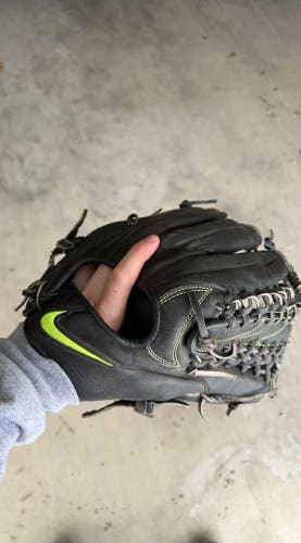 Nike Shado Edge Outfielders glove 12.5 *rare*