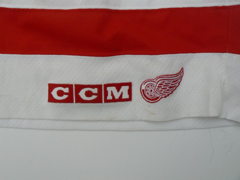 u/TravisPerry asked if I could make a fix on the Reverse Retros and add a  Konstantinov patch. Here's my attempt! : r/DetroitRedWings
