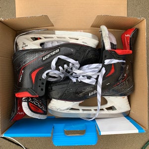 Junior Used Bauer Vapor 3X Pro Hockey Skates 5.0
