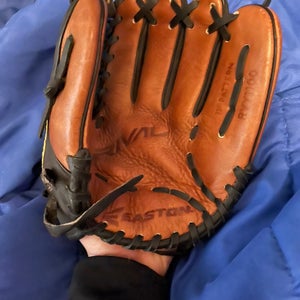 Easton rival baseball glove