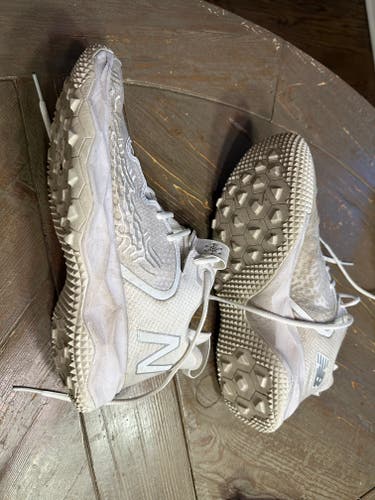 White Adult Used Men's Size 10 (Women's 11) Turf Cleats New Balance Mid Top Freeze