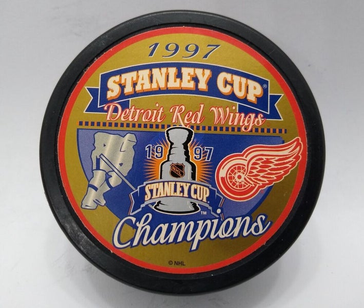 1998 Stanley Cup Champions' Detroit Red Wings NHL Sweatshirt
