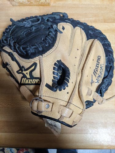 Used Mizuno Left Hand Throw Catcher's Prospect Baseball Glove 32.5"
