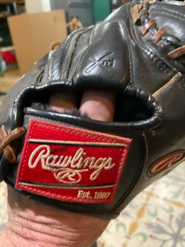 Right Hand Throw 32" Baseball Glove