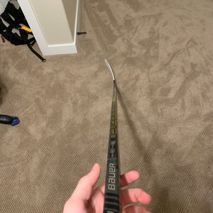 Senior Right Handed P88  Supreme 2S Pro Hockey Stick