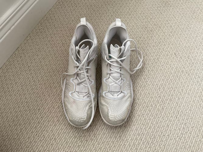 White Men's Size 11.5 New Balance Shoes