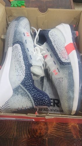 USA color New Adult Men's Size Men's 10.5 (W 11.5) Metal Under Armour Low Top Harper 6
