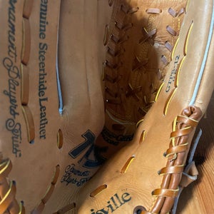 Left Hand Throw 13” Gtps-12 Louisville Slugger Baseball Glove