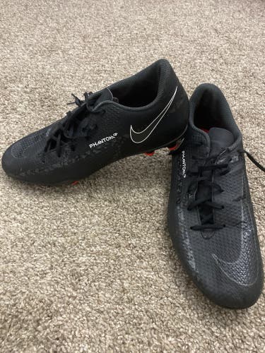 Nike Phantom GT2 Club Soccer Shoes Men’s 7.5