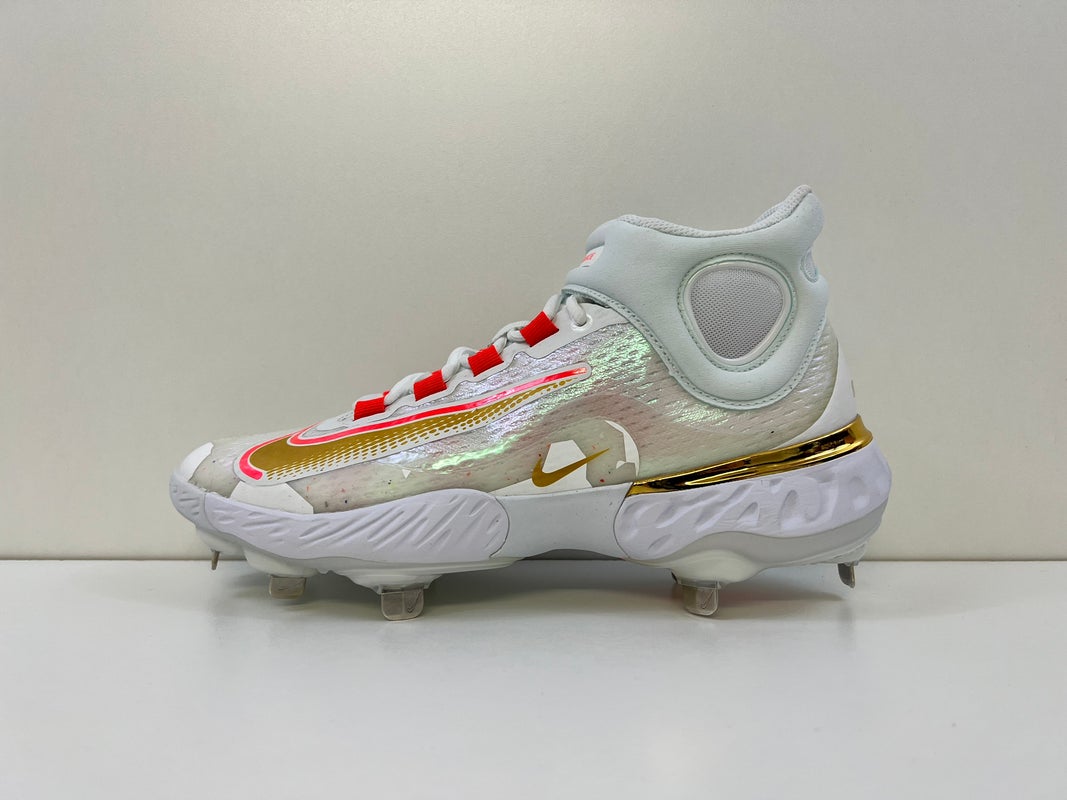 Nike Alpha Huarache Elite 4 Low Metal Cleats – Yellow Gold [US Shoe Size: 8]