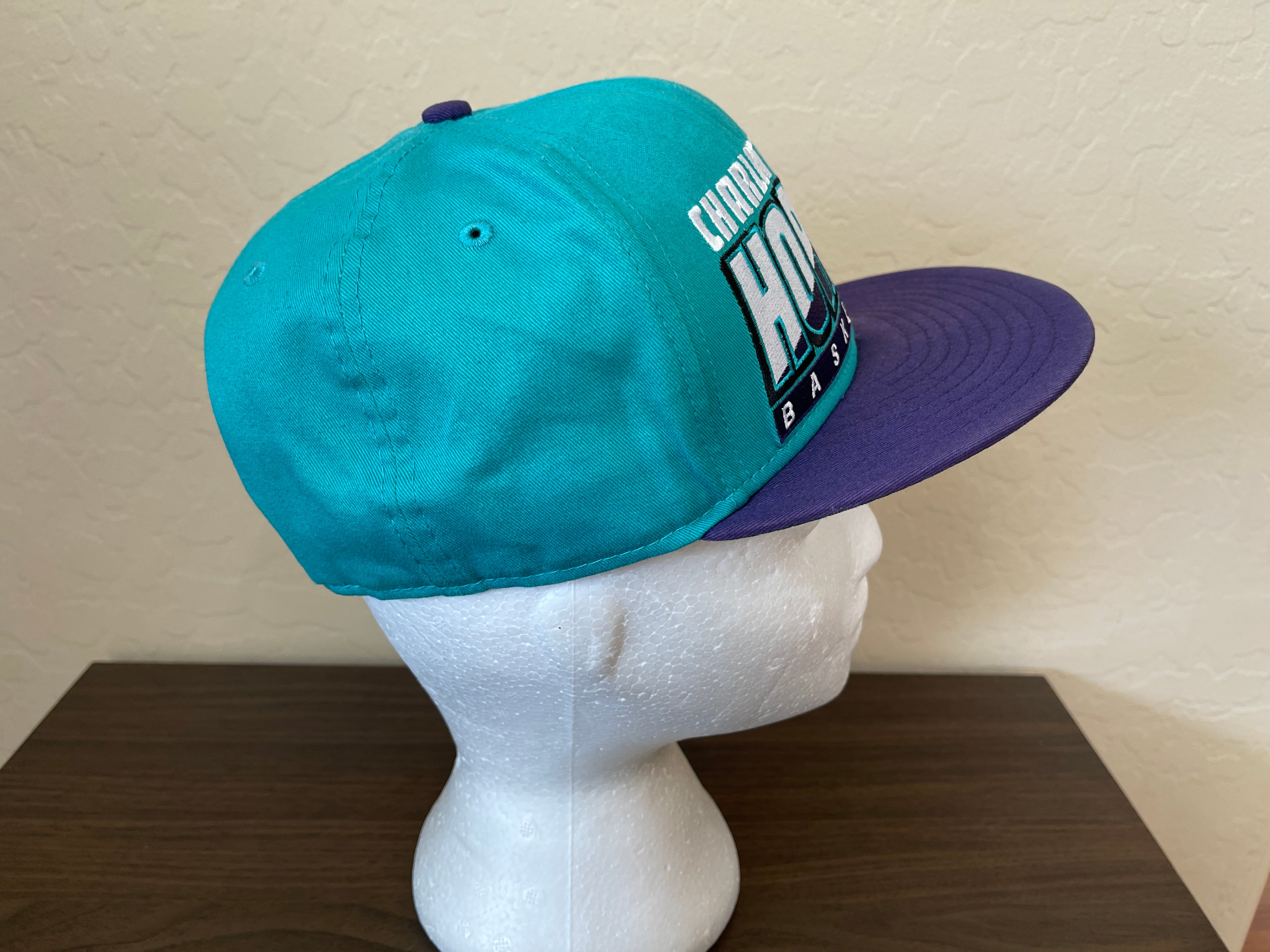 NBA Charlotte Hornets HARDWOOD CLASSIC Bucket Hat ( L ) Old School by New  Era