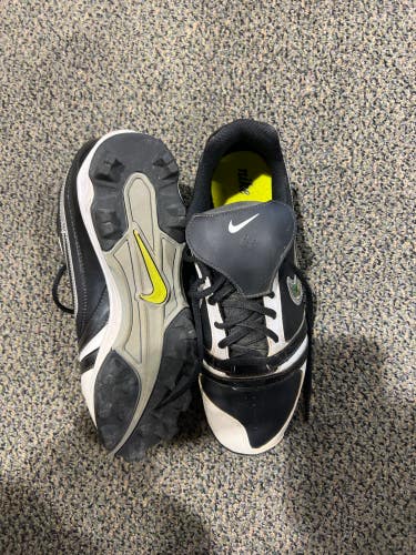 Used Men's 10.0 (W 11.0) Nike Footwear