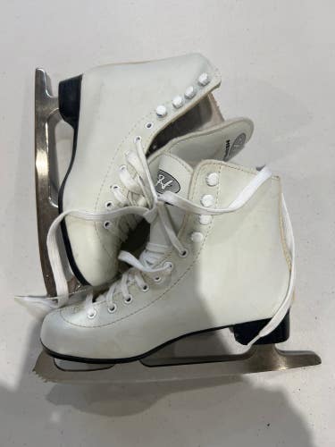 Used Hespeler Figure Skates 5.0