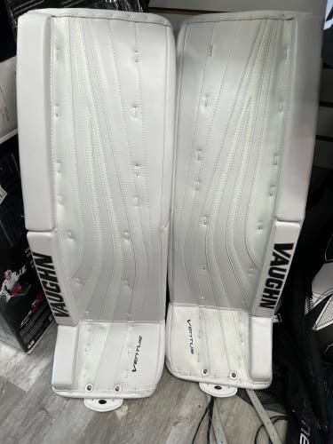 New 34 + 2" Vaughn Ventus SLR Pro Goalie Leg Pads