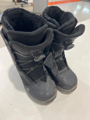 Used Men's 8.0 (W 9.0) Intuition Raider Snowboard Boots