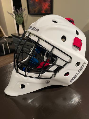 Used Bauer Sr NME 8 Goalie Mask Fit 1