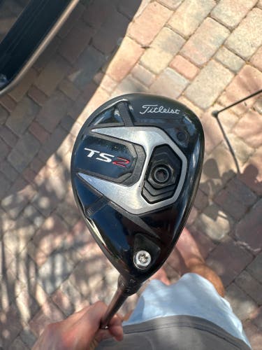 RH Titleist TS2 3 Hybrid