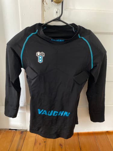Vaughn Velocity V8 Senior Goalie Padded Compression Shirt Size Medium