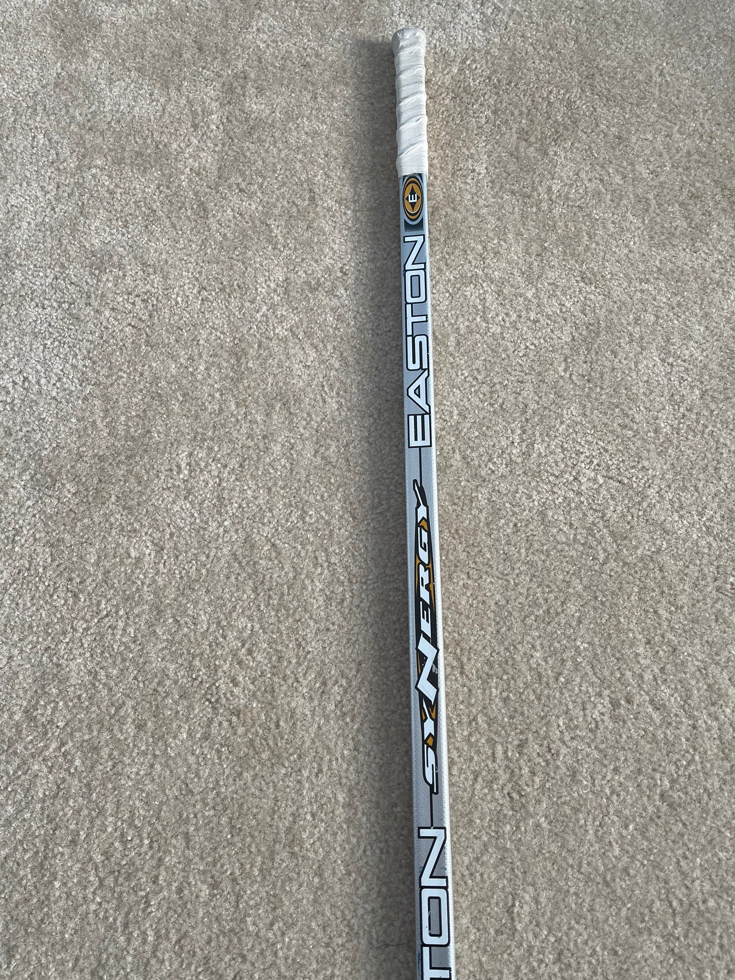 Easton Synergy elite se2 Grip SR RH Right Hand Hockey Stick Senior Adult 1  Piece