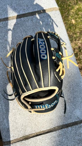 Wilson DP15 A2000 Baseball Glove