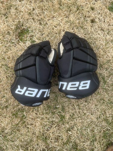 Bauer 11"  Vapor X3.0 Gloves - Jr