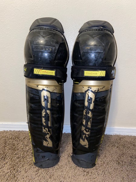 CCM Tacks AS-V Pro Hockey shin guards
