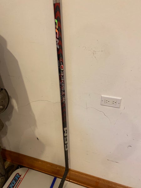 Senior Right Handed P29 JetSpeed FT5 Pro Hockey Stick