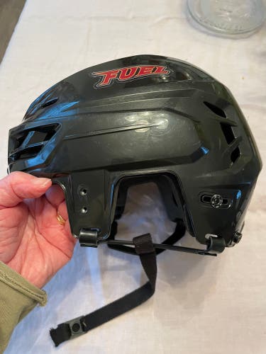 CCM Pro Stock Resistance Helmet M