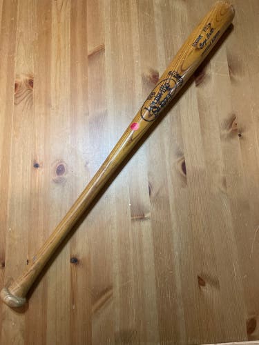 Classic Louisville slugger wooden baseball bat  model 125- k55