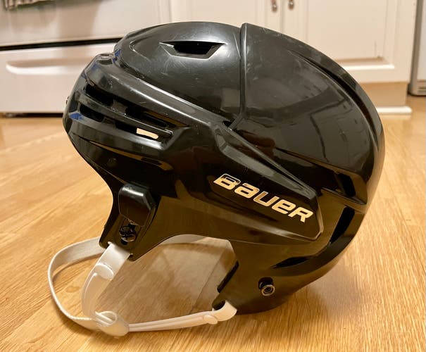Bauer Re-Akt Helmet -Medium- used, great condition