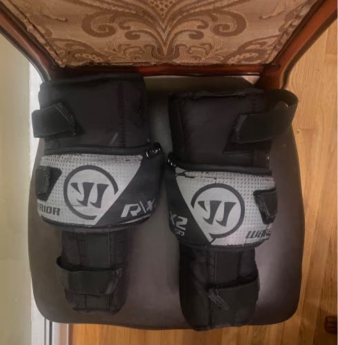 Used Warrior Ritual X2 Knee Guards Seniors