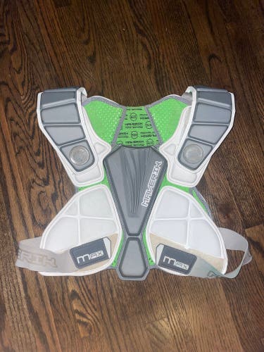 Adult Medium Maverik Max Shoulder Pads