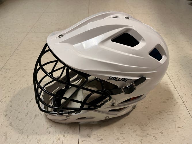 Used Player's STX Stallion 600 White Helmet