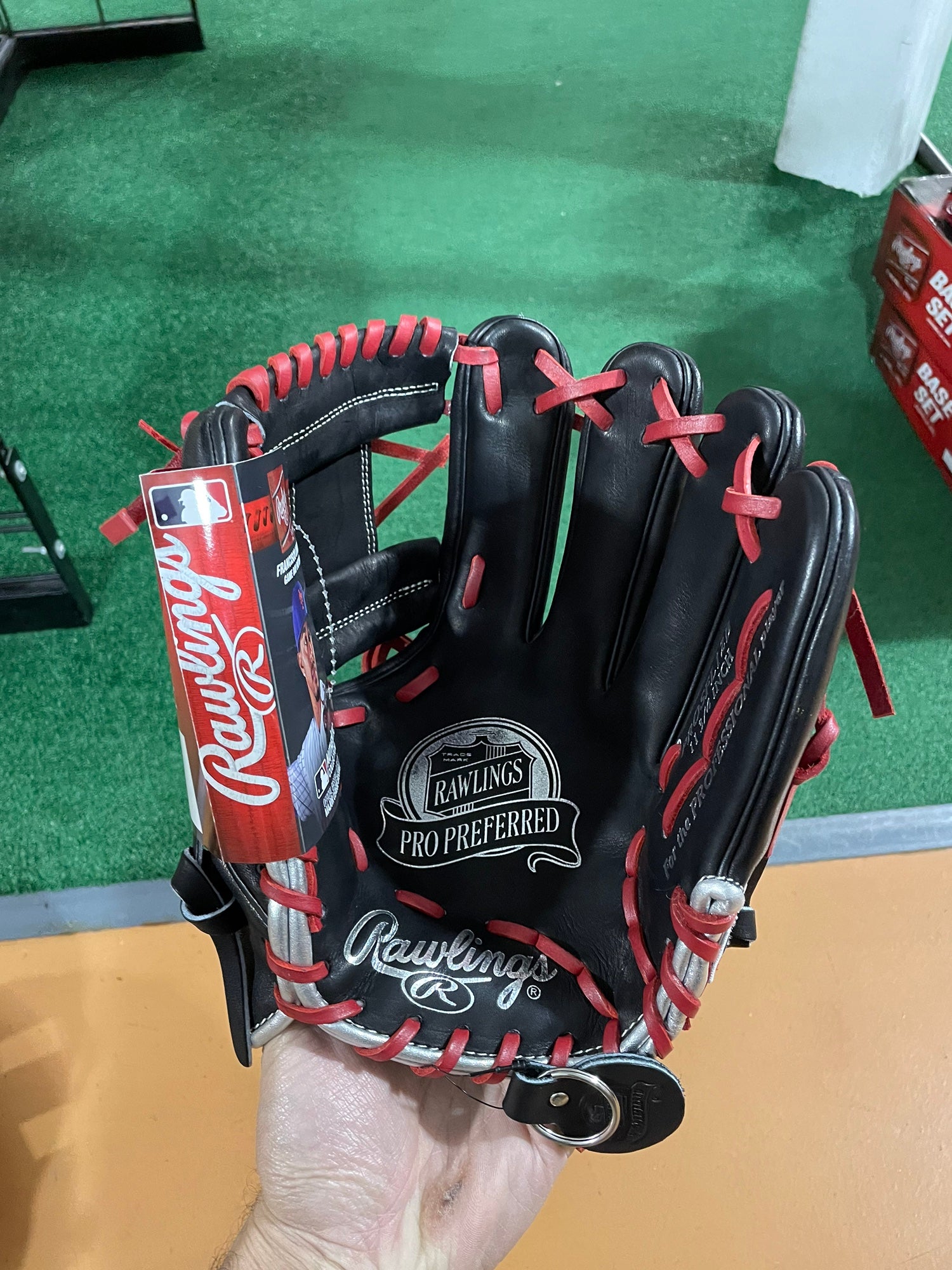 Francisco Lindor on X: S/O to @RawlingsSports for my WBC gloves. Super  excited to represent Puerto Rico 🇵🇷 #PuertoRicoLoHaceMejor #MiIsla  #DreamComeTrue #Blessed  / X