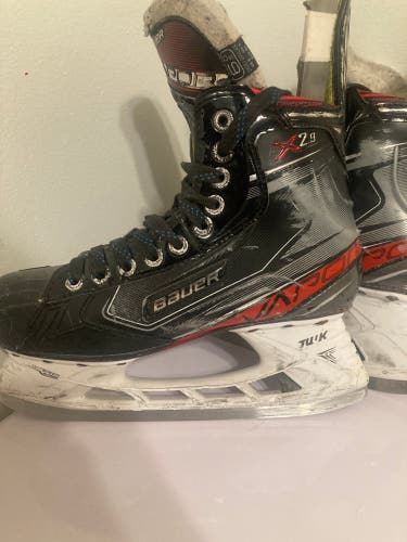 Used Bauer Regular Width Size 8 Vapor X2.9 Hockey Skates