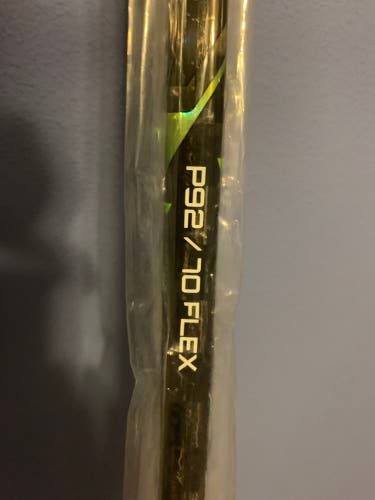 Intermediate Right Handed P92 Pro Stock Ag5nt Hockey Stick