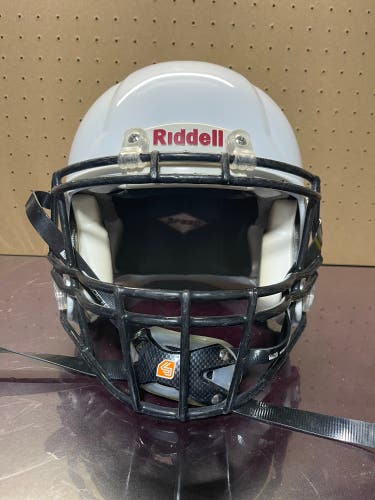Riddell speed size medium adult 2022