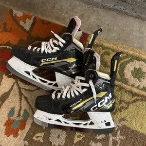 Used CCM  Size 9.5 Tacks ASV Pro Hockey Skates