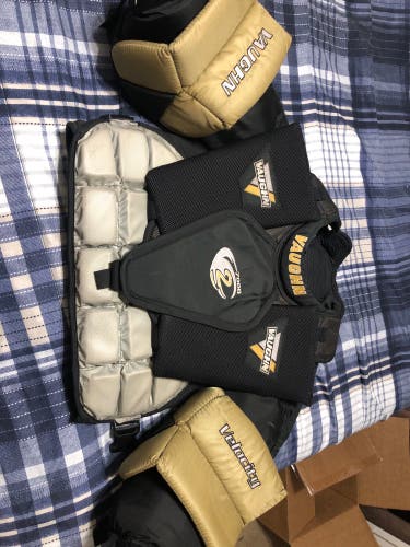 Used Small Vaughn  7000 Goalie Chest Protector