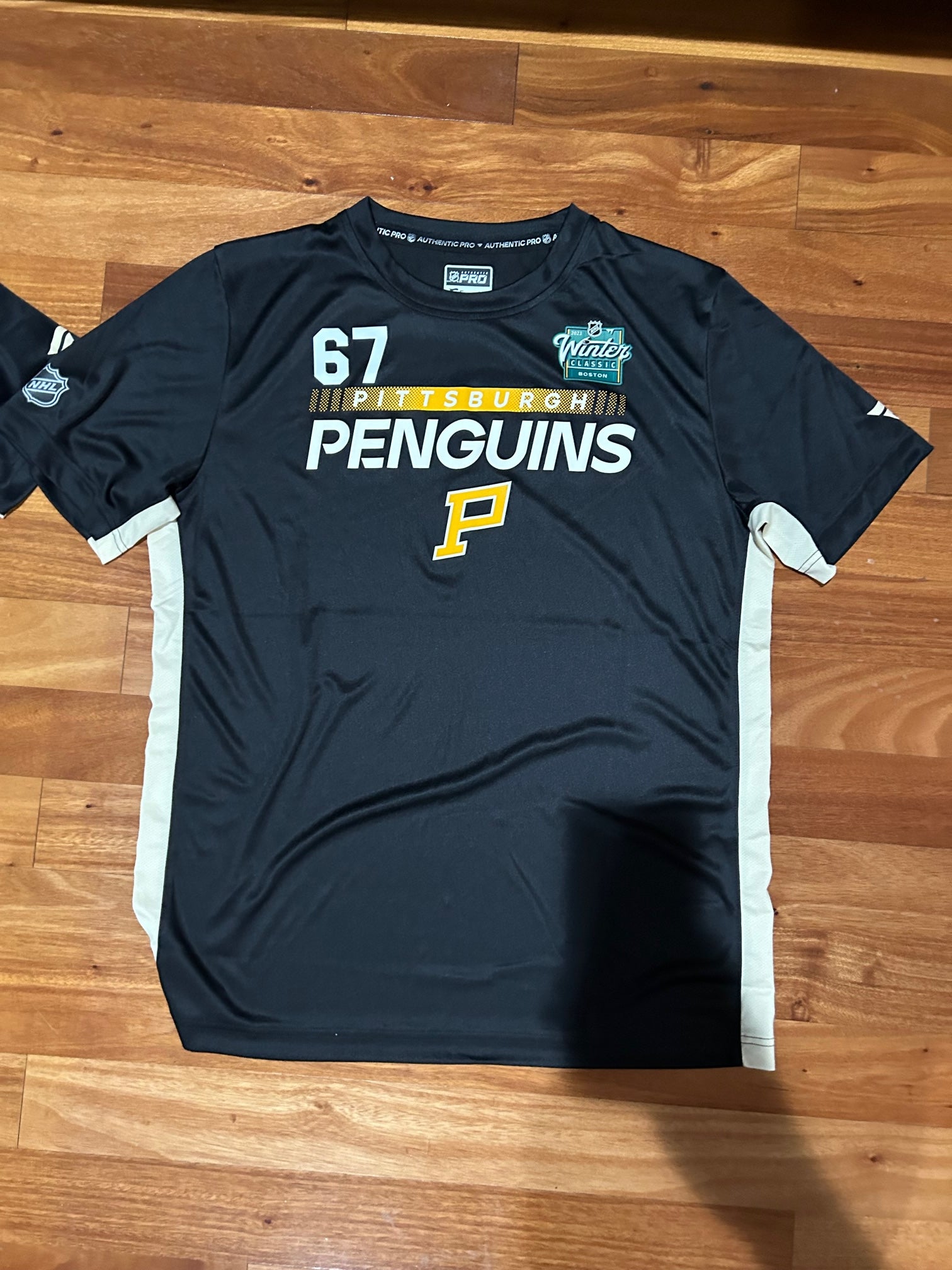  Evgeni Malkin T-Shirt (Premium Men's T-Shirt, Small, Tri Black)  - Evgeni Malkin Pittsburgh Elite WHT : Sports & Outdoors