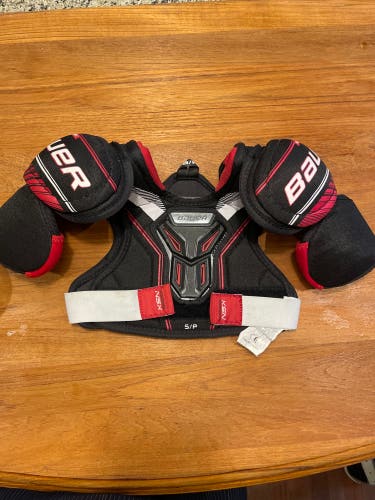 Youth Bauer, small, chest guard