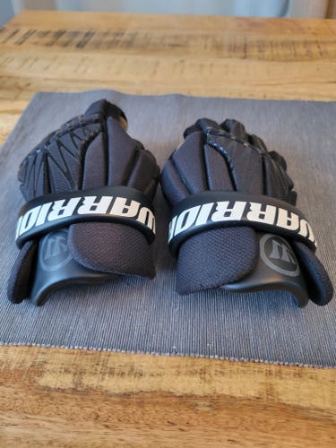 Used Player's Warrior Burn Next Lacrosse Gloves 8"