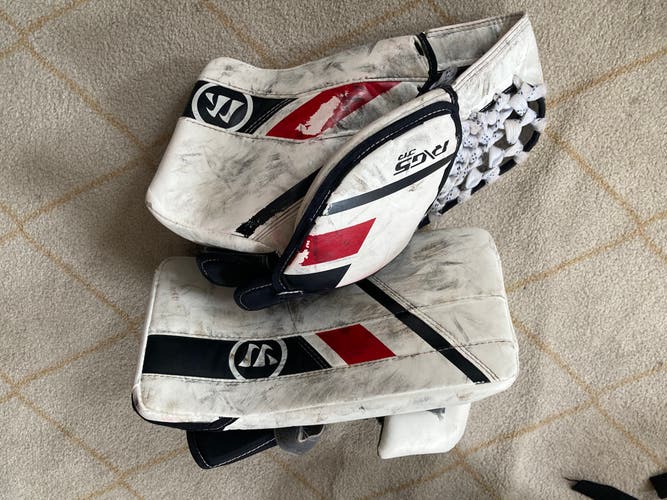 Warrior - Regular Goalie Glove And Blocker