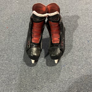 Game Used Bauer Vapor 1X Skates 7D