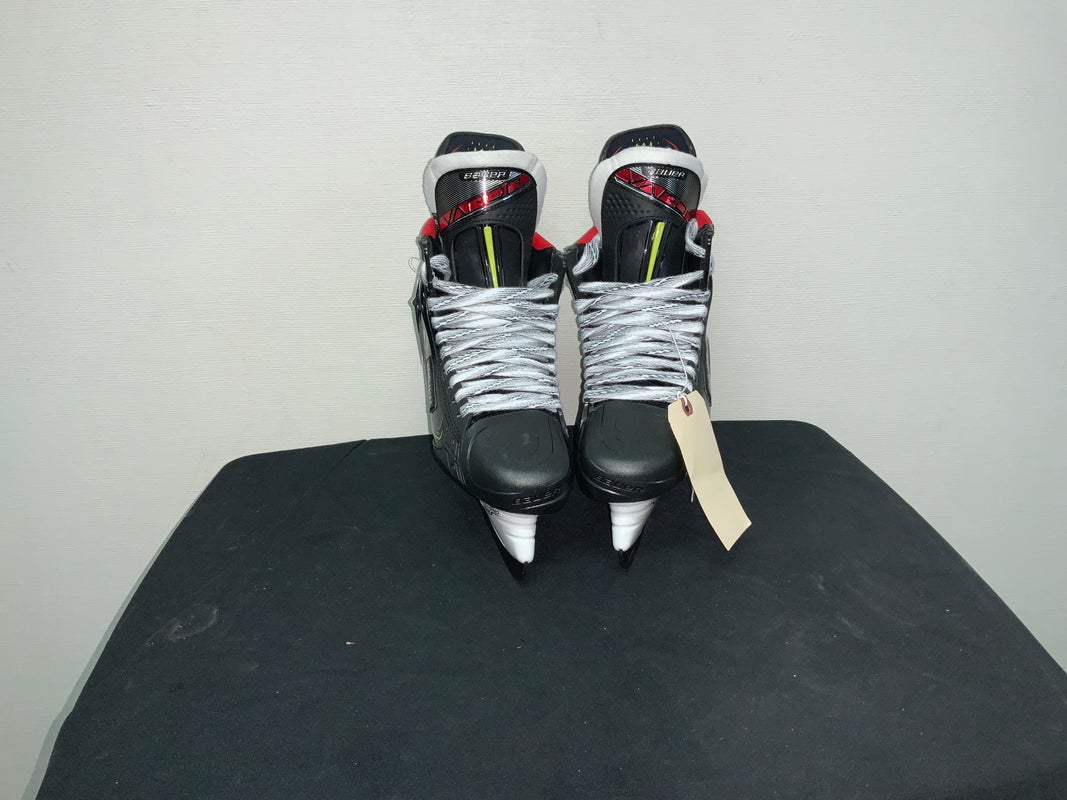 Senior New Bauer Vapor 2X pro Hockey Skates Size 6 D