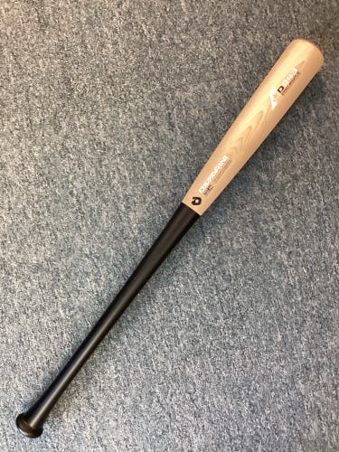 Used DeMarini Wood Composite D243 Pro Maple Bat (-3) 28 oz 31"