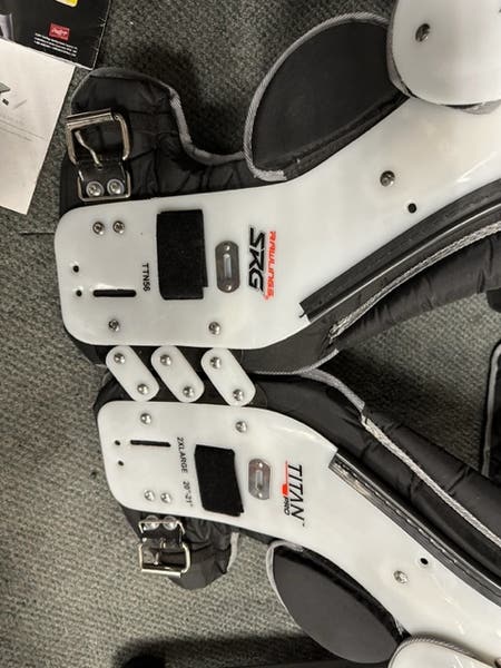 New Adult Rawlings Titan Pro Shoulder Pads | SidelineSwap