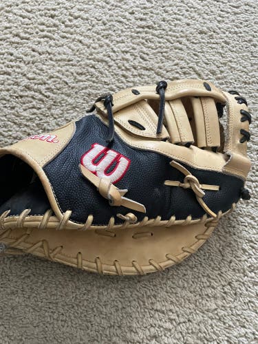 Wilson A2000 First Base Mitt