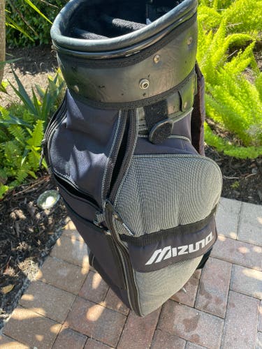 Mizuno Golf Cart Bag With Shoulder Strap and original rain cover .