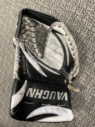Used Vaughn Velocity 7500 Intermediate glove